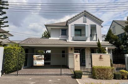 ให้เช่า บ้านเดี่ยวหลังใหญ่ | หมู่บ้าน วอตเตอร์ฟร้อน หนองค้อ  ชลบุรี