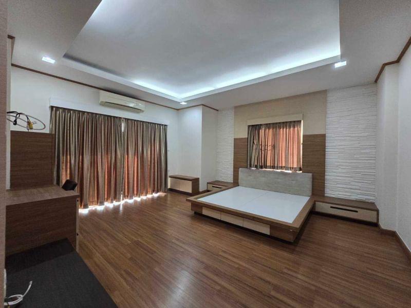 บ้านหรูให้เช่า | หมู่บ้าน แกรนด์มณีรินทร์ สามมุข - บางแสน
