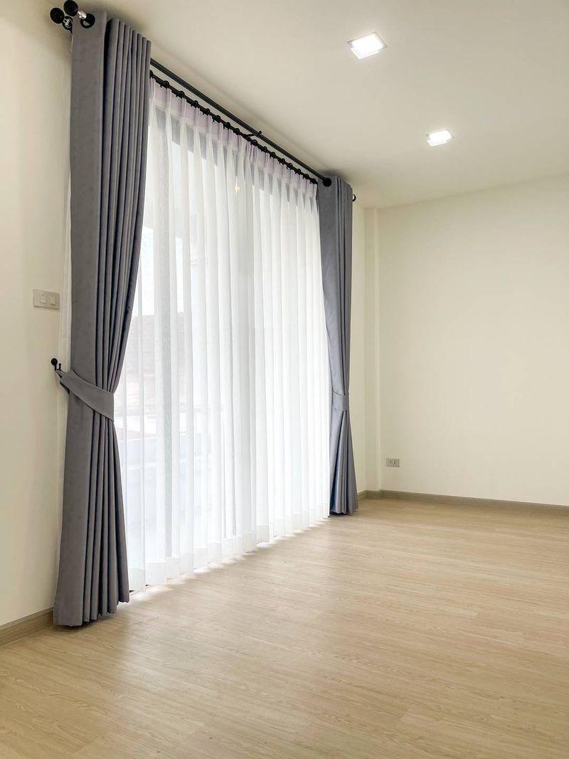 บ้าน สไตล์อังกฤษ ผสมผสามด้วยความทันสมัย  Luxury Home. ศรีราชา-อัสสัมชัญ   พิกัดใกล้เจปาร์ค ศรีราชา