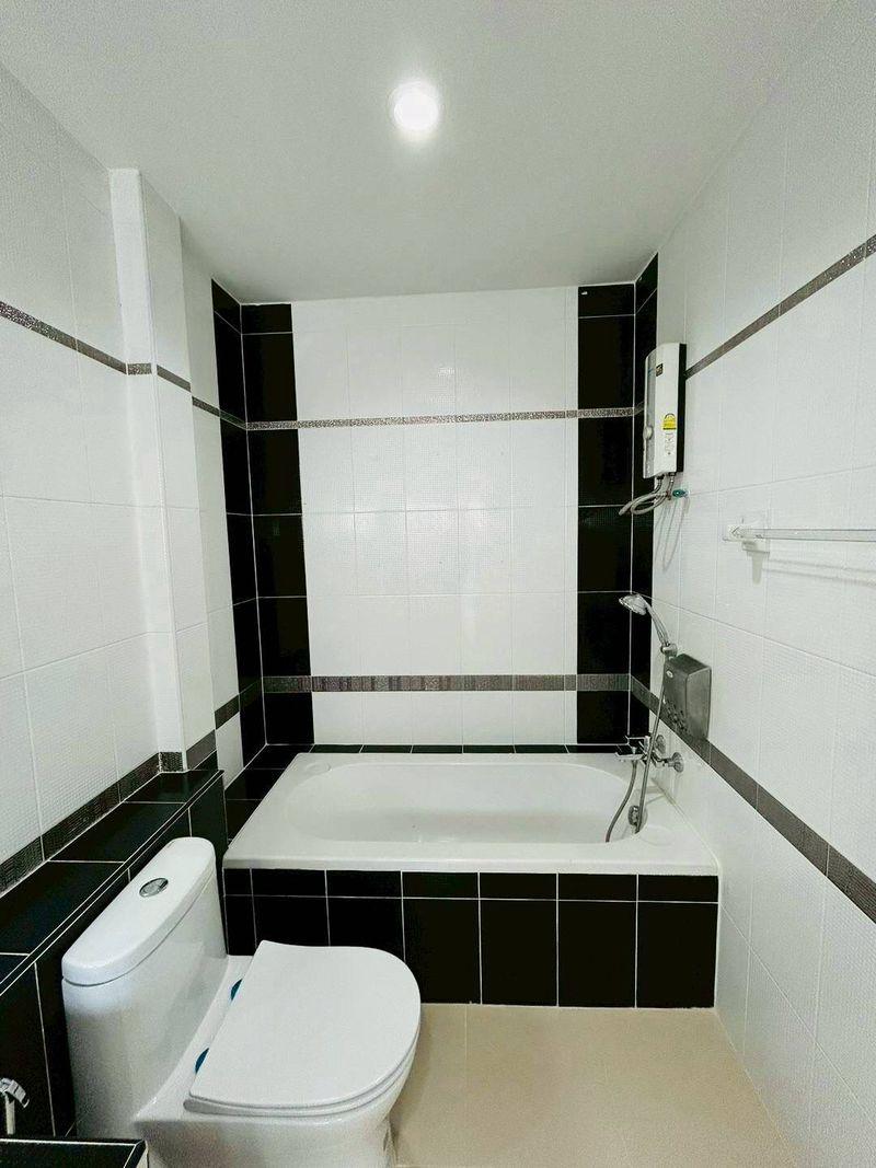 ให้เช่า บ้านเดียวใกล้ J-Park ศรีราชา แปลงหัวมุม เงียบสงบ เป็นส่วนตัว