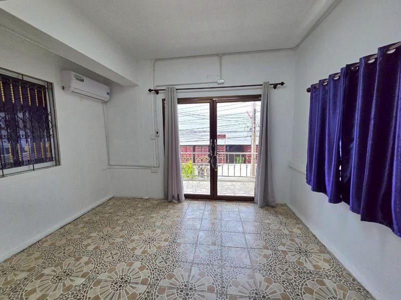 ให้เช่าบ้านเดี่ยว 2 ชั้น ทำเลดี โครงการ : หมู่บ้านณิชาดา