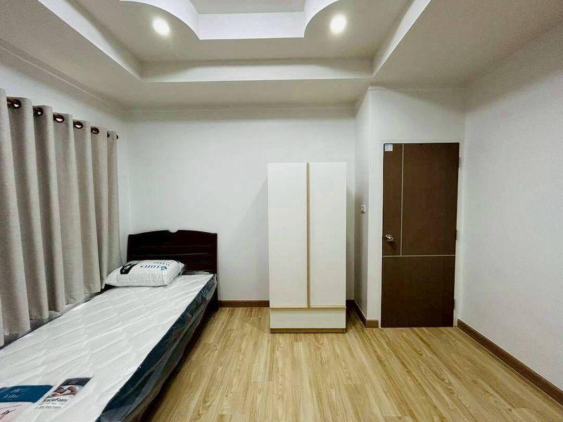 ให้เช่า บ้านเดียวใกล้ J-Park ศรีราชา แปลงหัวมุม เงียบสงบ เป็นส่วนตัว