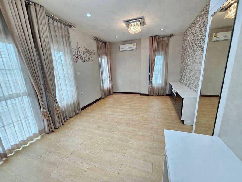 ขายบ้านมือสอง พร้อมเฟอร์นิเจอร์บิ้วท์อิน+แอร์  หมู่บ้าน อนัญญา การ์เด้น ฮิลล์