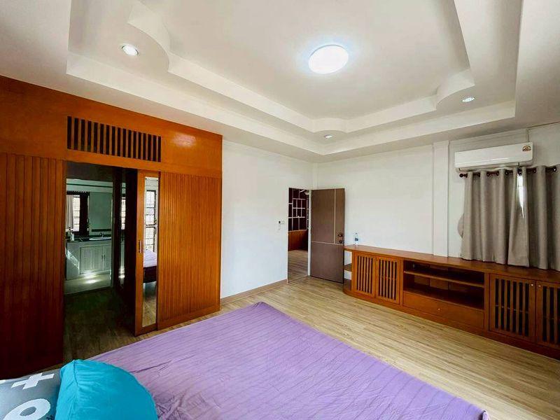 ให้เช่า บ้านเดียวใกล้ J-Park ศรีราชา แปลงหัวมุม เงียบสงบ เป็นส่วนตัว