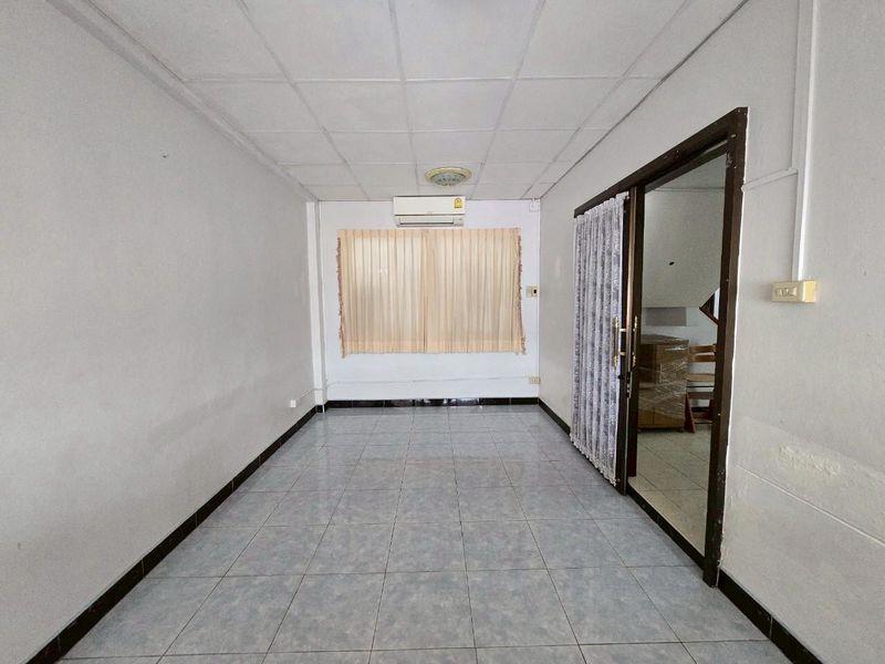 ให้เช่าบ้านเดี่ยว 2 ชั้น ทำเลดี โครงการ : หมู่บ้านณิชาดา