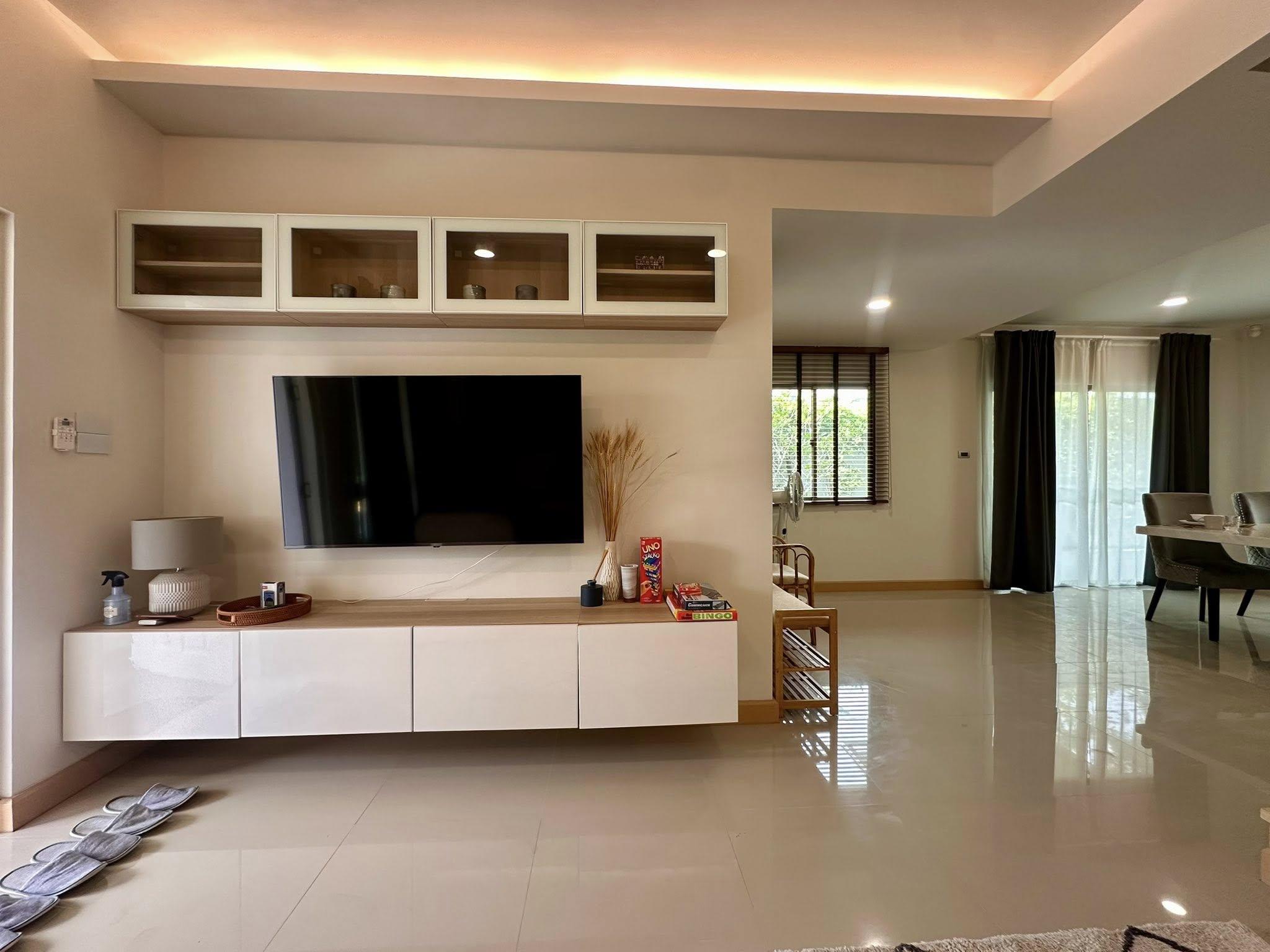 ให้เช่า บ้านเดี่ยวหลังใหญ่ | หมู่บ้าน วอตเตอร์ฟร้อน หนองค้อ  ชลบุรี