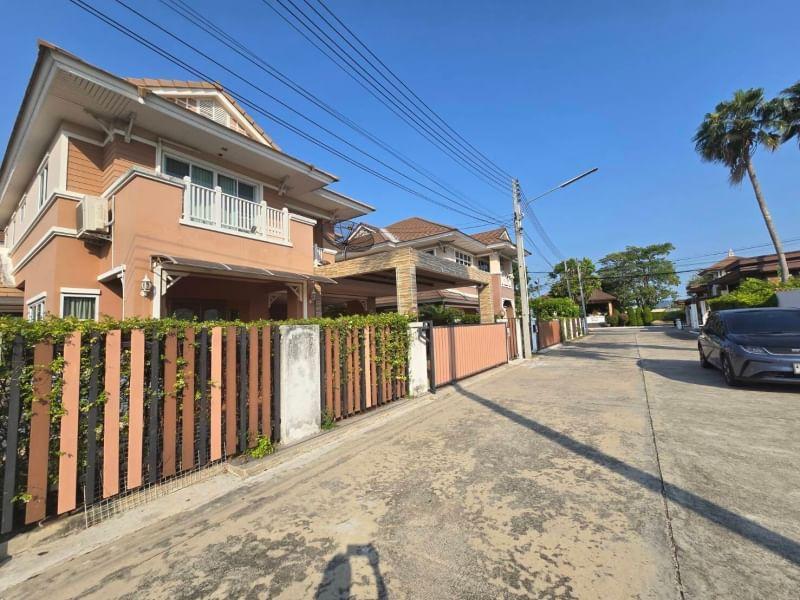 บ้านหรูให้เช่า | หมู่บ้าน แกรนด์มณีรินทร์ สามมุข - บางแสน