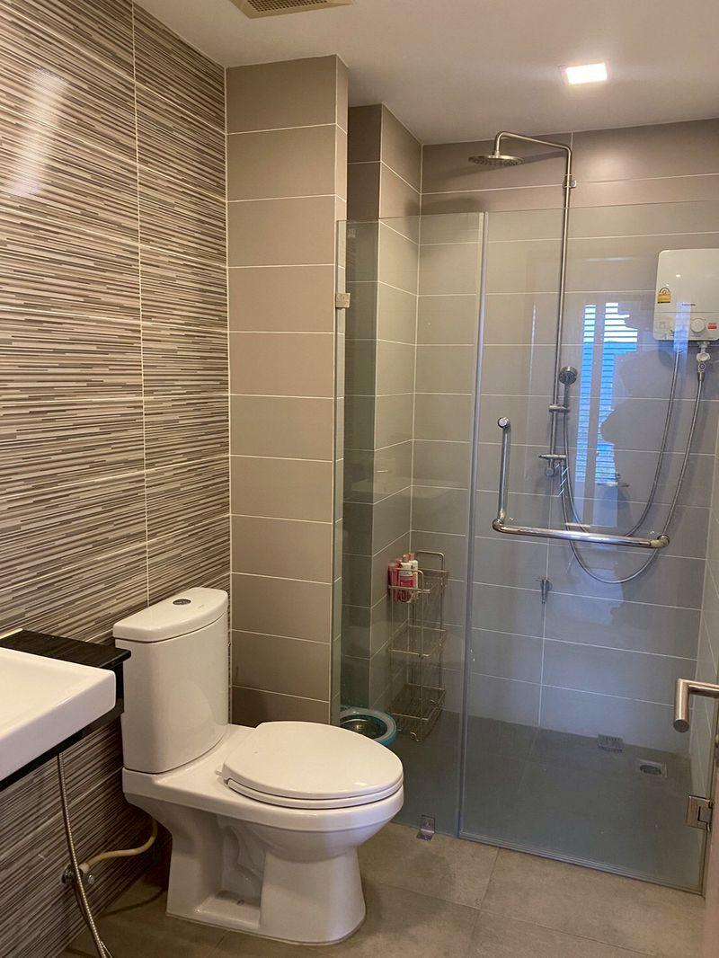 ให้เช่า casalunar mesto condo (คาซาลูนา เมสโต คอนโด)