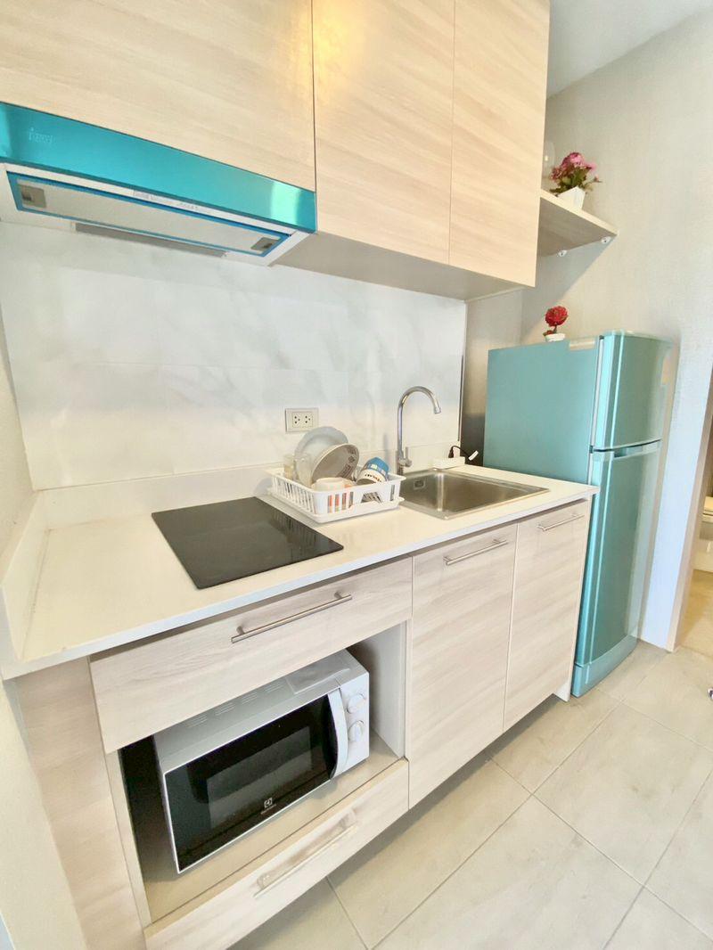 ให้เช่า casalunar mesto condo (คาซาลูนา เมสโต คอนโด)