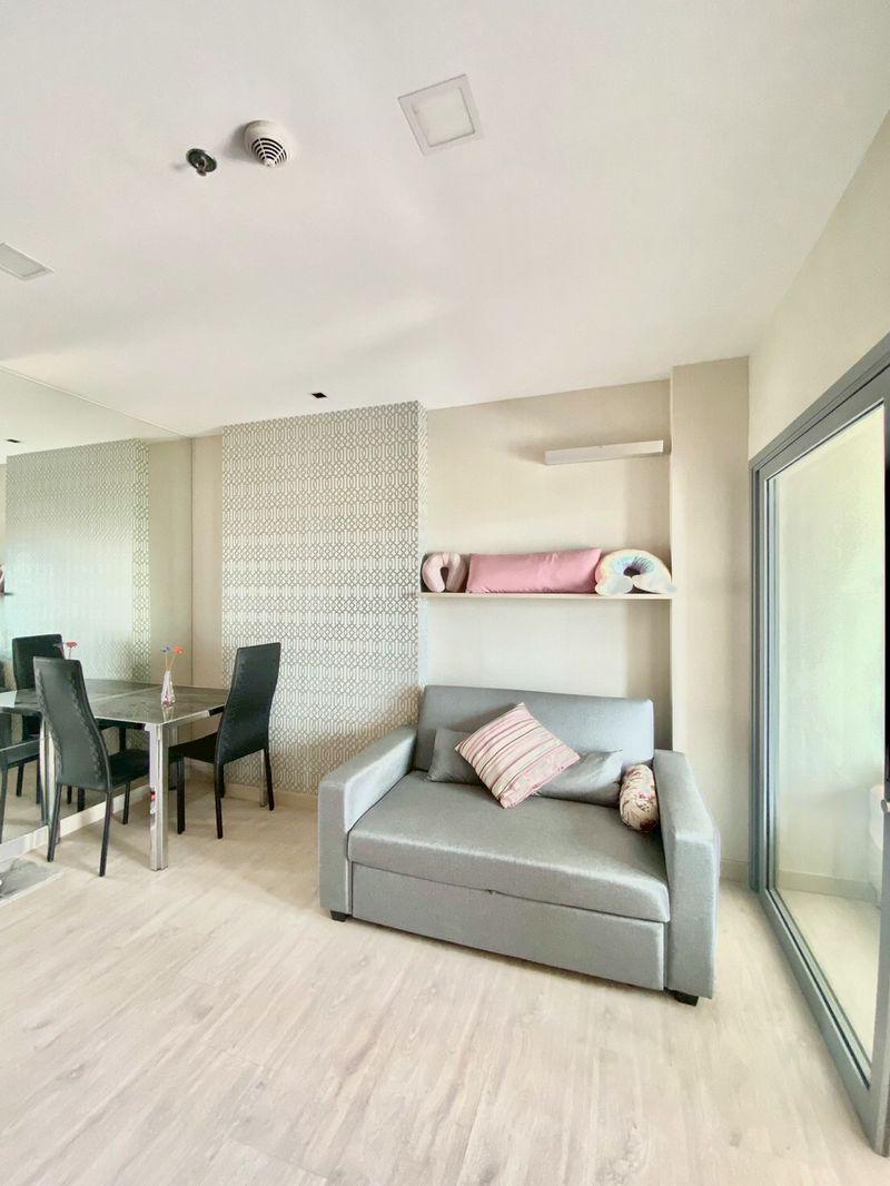 ให้เช่า casalunar mesto condo (คาซาลูนา เมสโต คอนโด)