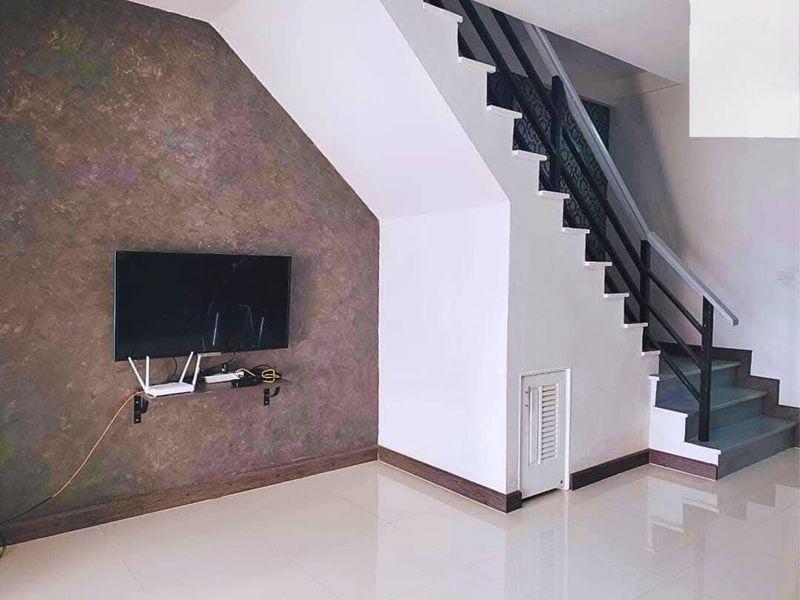 ให้เช่า ทาวน์โฮม 2ชั้น มบ.บางแสนวัลเลย์ ถ.เหลี่ยงหนองมน