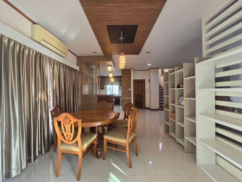 บ้านหรูให้เช่า | หมู่บ้าน แกรนด์มณีรินทร์ สามมุข - บางแสน