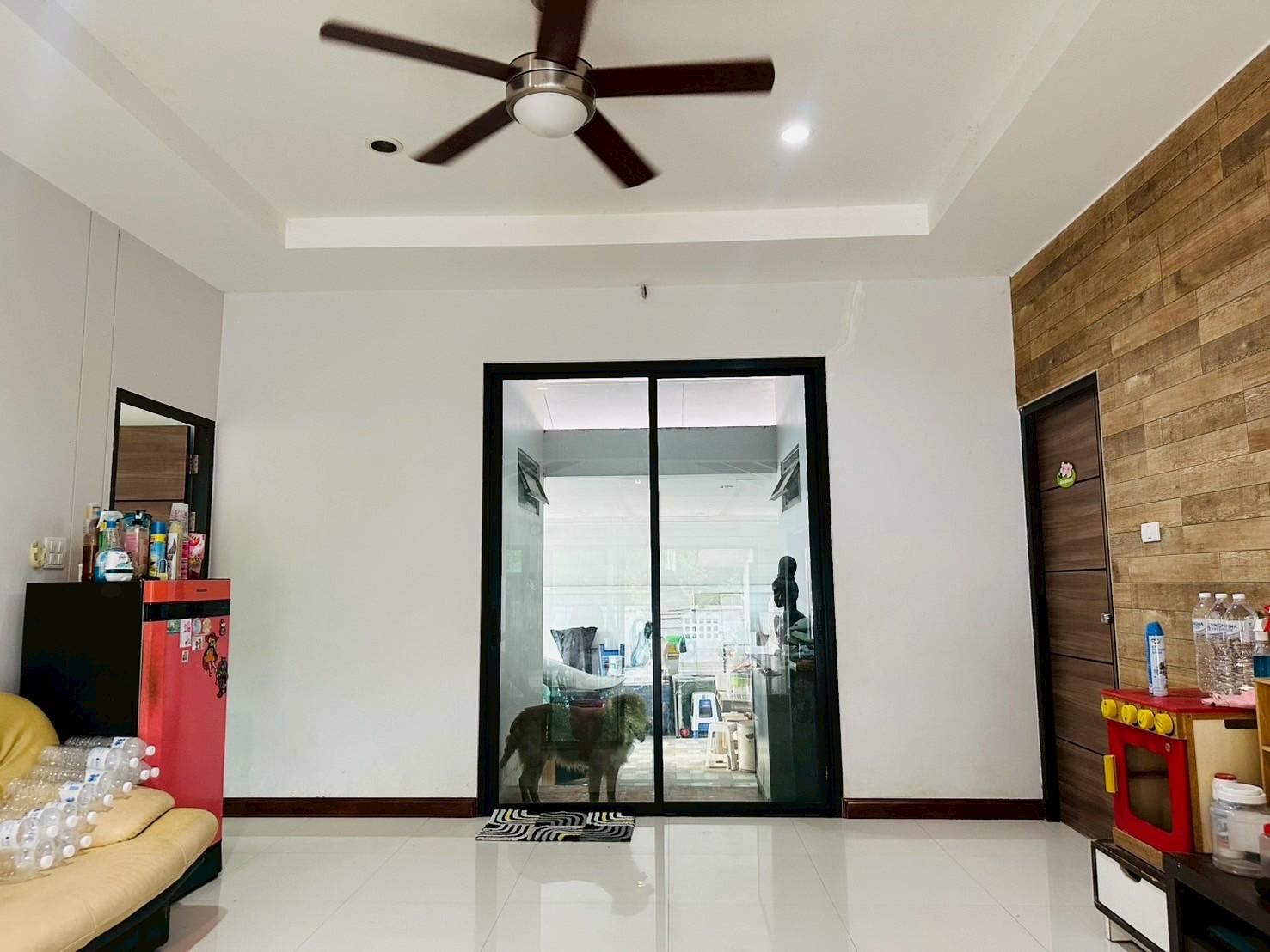 ขายที่ดินพร้อมบ้าน 1 หลัง : พิกัด ไร่กล้วย ศรีราชา