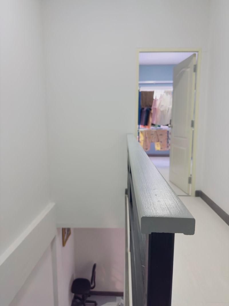 ขายด่วน!! ทาวน์โฮม 2 ชั้น  บางแสนวัลเลย์ (Bangsan Valley)