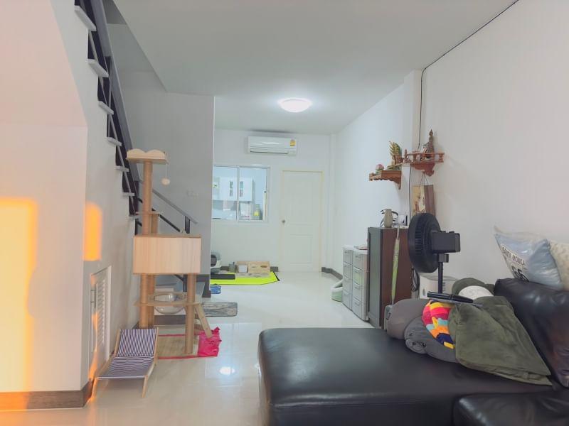 ขายด่วน!! ทาวน์โฮม 2 ชั้น  บางแสนวัลเลย์ (Bangsan Valley)