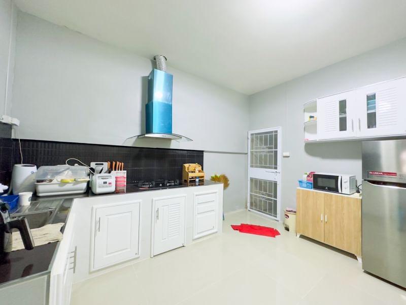 ขายด่วน!! ทาวน์โฮม 2 ชั้น  บางแสนวัลเลย์ (Bangsan Valley)